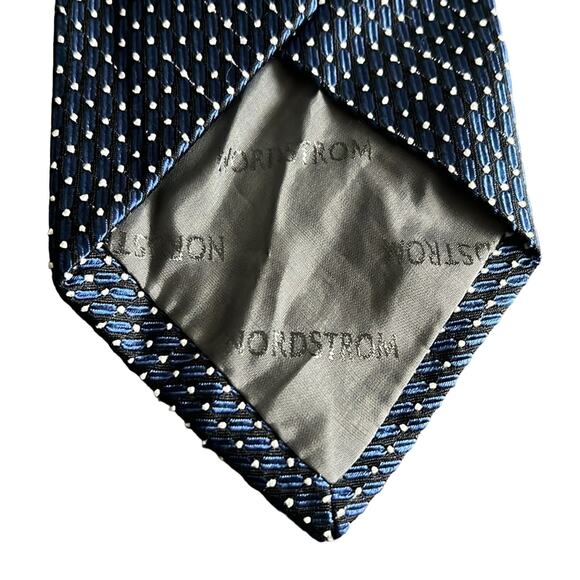 Robert Talbott Nordstrom Blue Tie Hand Sewn 100% Silk From Italy Made In USA - Picture 5 of 8